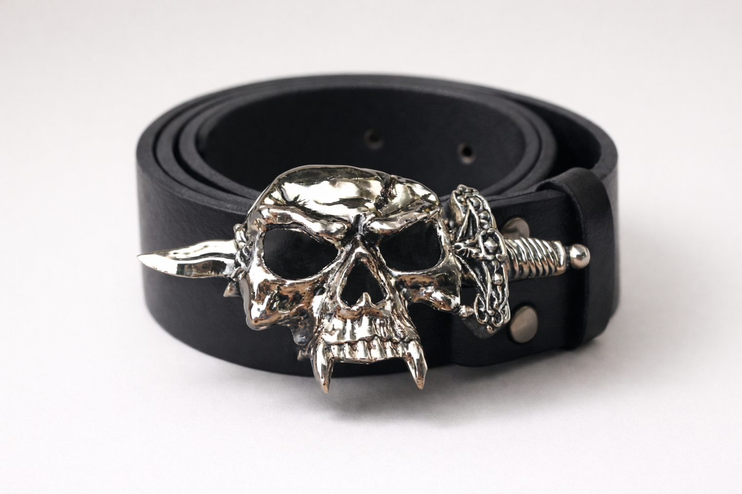 Skull Dagger Crossbones Skeleton Evil Sword Belt Buckle