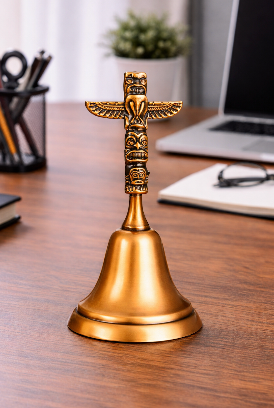 Totem Pole Brass Vintage Counter Desk Hotel Dinner Bar Luck Charm