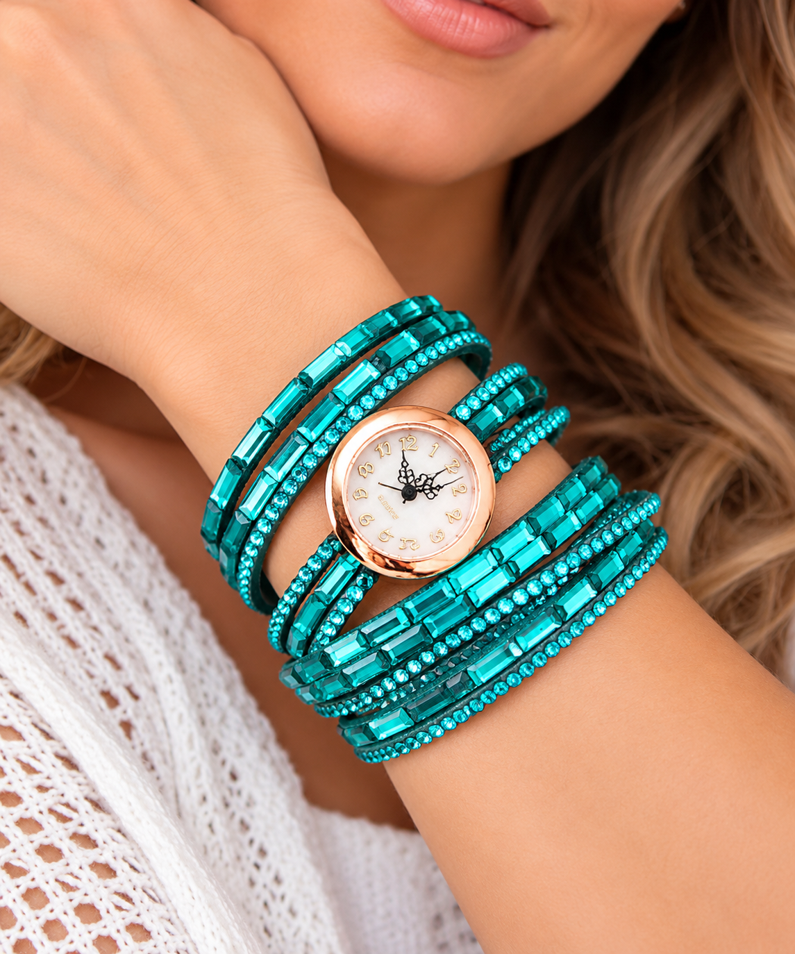 Reloj de diamantes de imitación de moda para mujer con reloj de pulsera elegante y moderno con diseño de diamantes